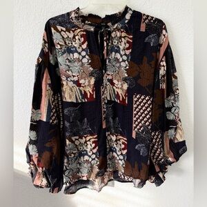 Fate Mixed Print Floral Puff Sleeve Long Sleeve Blouse Sz L v neck with tie
